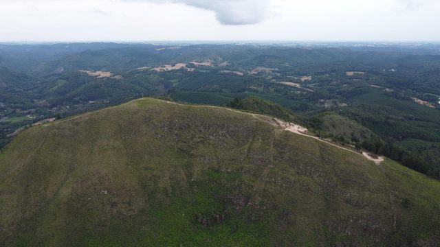 Morro da Palha: a vista da parte alta de Marataízes